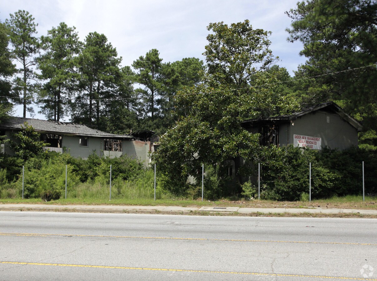 Photo - Bolton Crossing Apartments