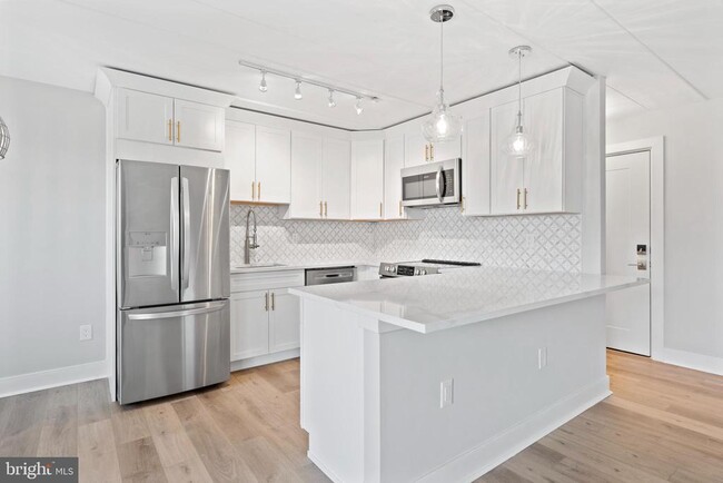 Building Photo - 100 Windermere Ave Unit G1 Rental