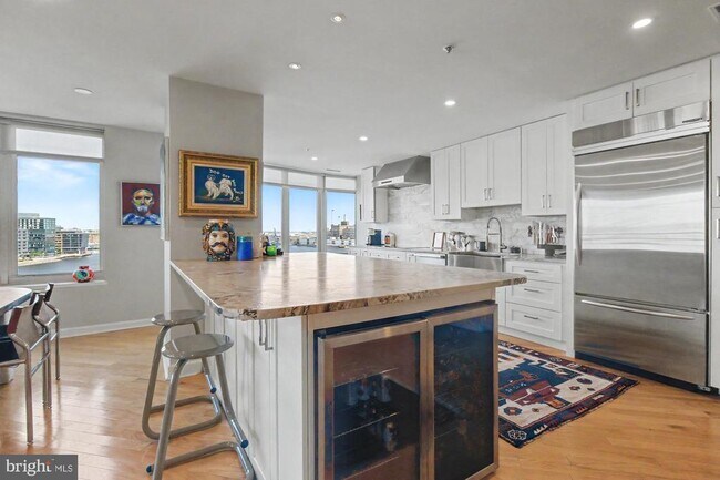 Photo - 100 Harborview Dr Unit 1001