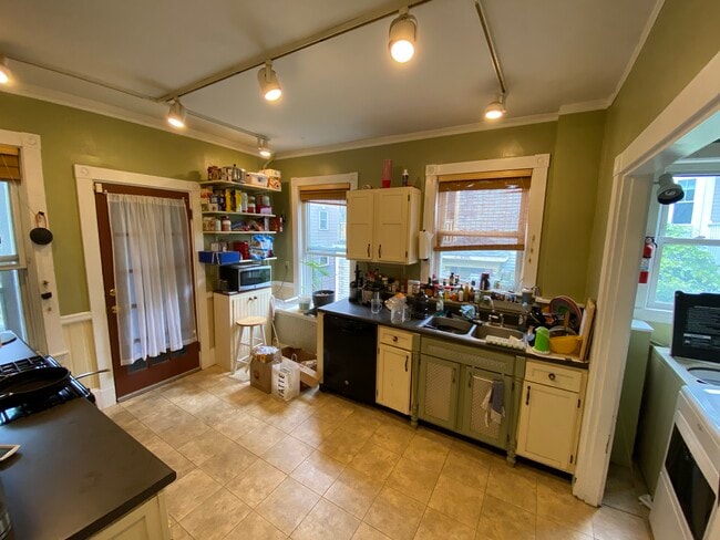 Photo - 12 Oswald St Unidad 2C