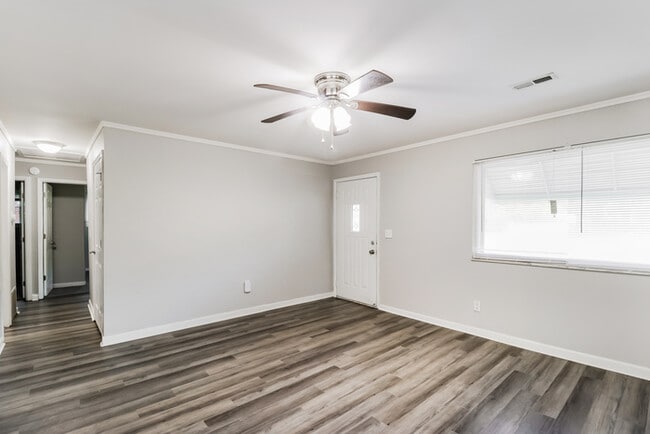 Photo - 9638 Helmsley Way