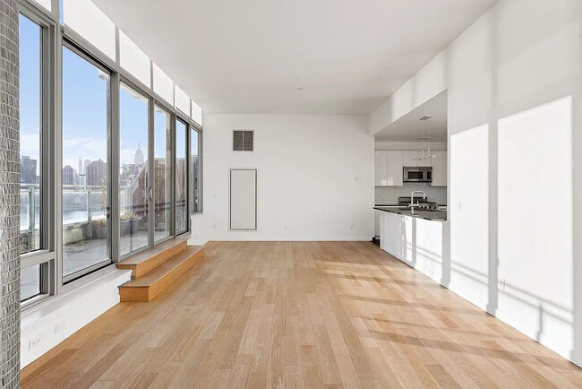 46 Center Boulevard
