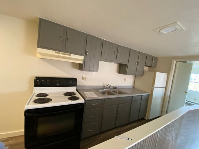 Photo - 12 Loaldo Dr Unit 1 Bedroom