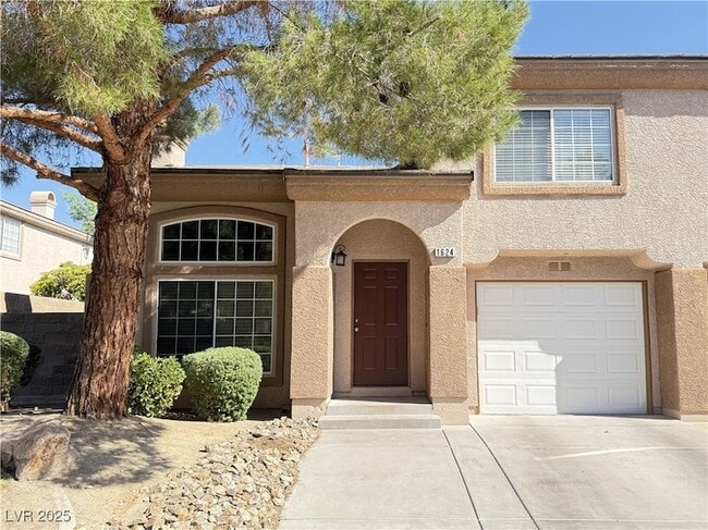 1624 Box Step Drive Unit - 1624 Box Step Drive Townhome Unit