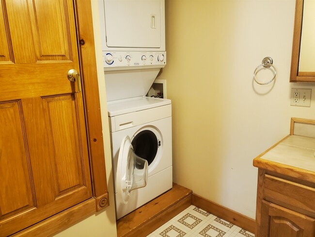 Photo - 9 Roberts Rd Unit 301