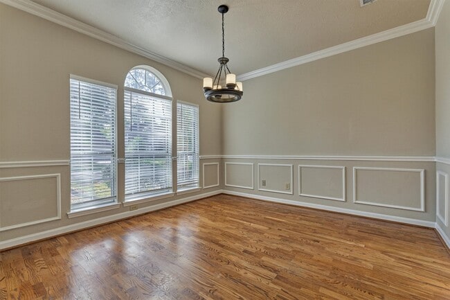 Photo - 15 W Stony End Pl