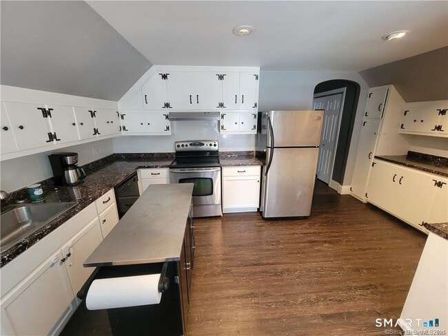 Photo - 261 Willow St Unit 2