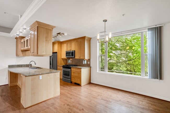 Photo - Brownstone Manor