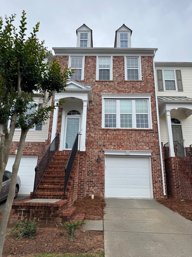 Photo - 1356 Thornborough Dr (Alpharetta, GA)
