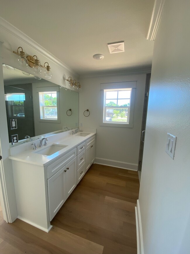 Photo - 837 Heiress Ct