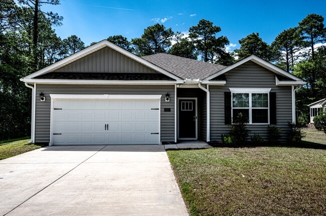 Building Photo - 1201 Santa Lucia Dr