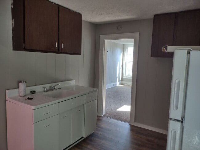 Photo - 416 E Larwill St Unit Front Triplex Apt 1