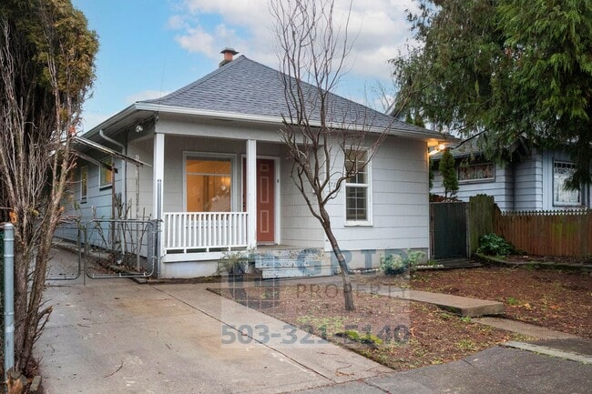 Spacious 4 Bedroom Single Family Home- Sou... - Spacious 4 Bedroom Single Family Home- Sou...