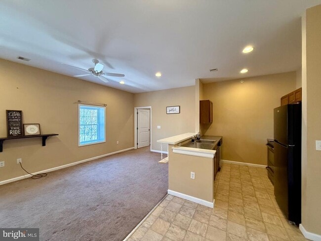 Photo - 2 S 3rd St Unit 2