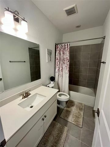 Photo - 239 Woodson St