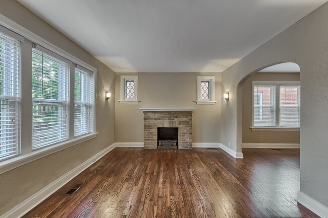 Photo - Pink Pony Club