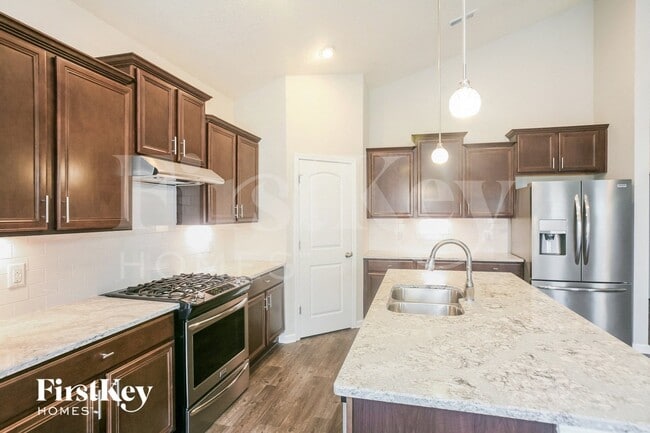 Photo - 6612 Laurelwood Dr