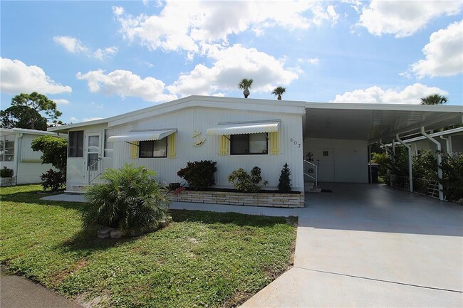 Building Photo - 607 Cervina Dr N Rental