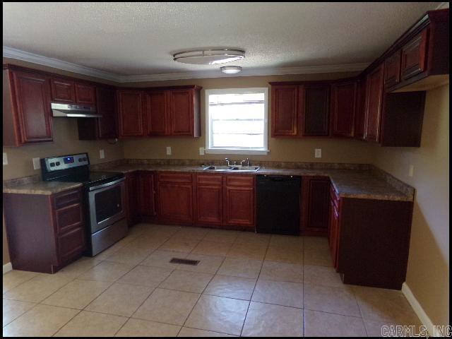 Photo - 9900 Pinnacle Valley Rd