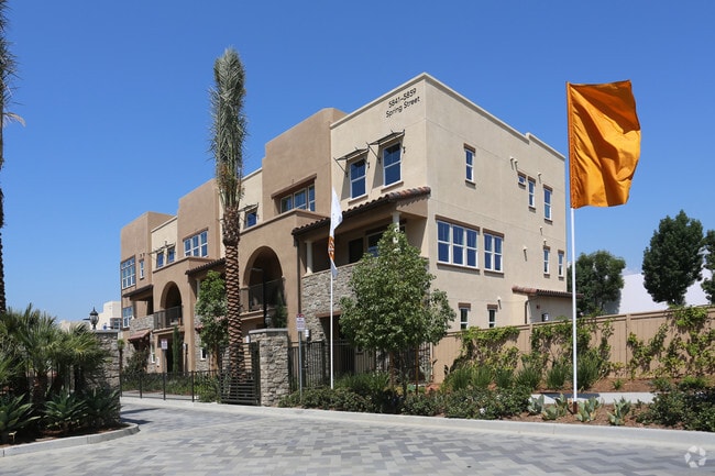 Photo - Strata Pointe