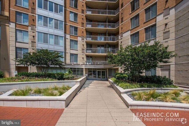 Building Photo - 555 Massachusetts Ave NW Unit #314 Rental