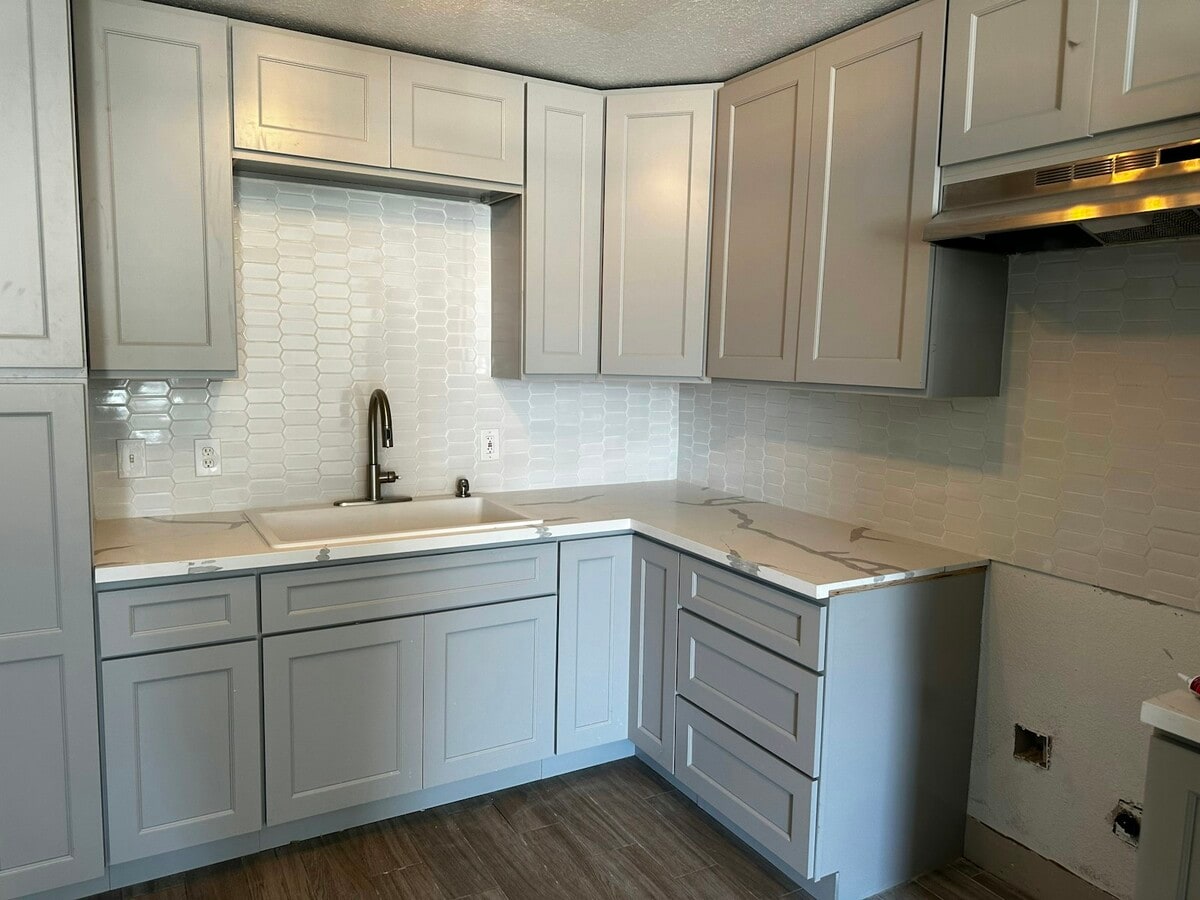 Photo - 1081 Park Ave