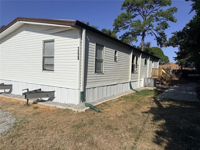 Building Photo - 7229 Allyson St