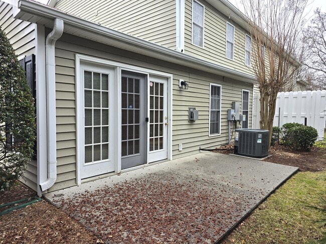 Photo - 7532 Riverside Ct