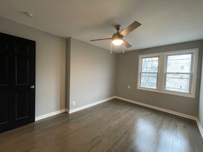 Photo - 1446 N Artesian Ave Unidad 2F