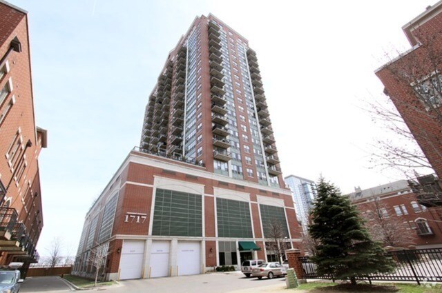 Building Photo - 1717 S Prairie Ave Unit 1603 Rental