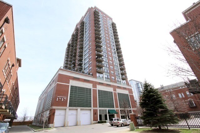Photo - 1717 S Prairie Ave Unidad 1603 Rental