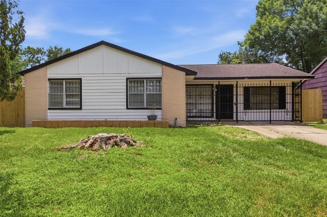 Building Photo - 5622 Woodgreen St