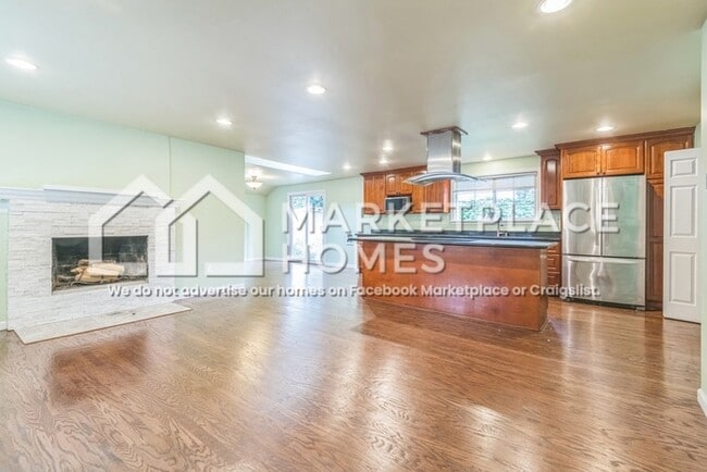 Photo - 9425 195th Ave NE