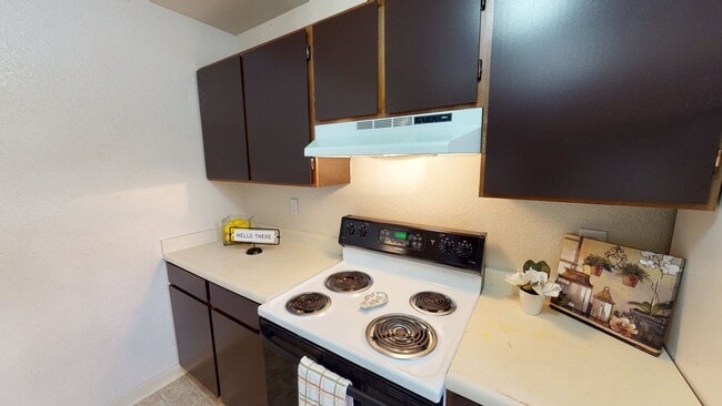 Deer Park Apartments - Kitchen - Deer Park Rental