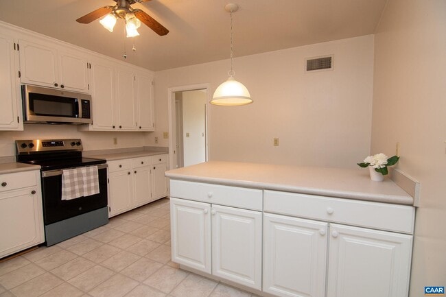 Photo - 1313 Grove Rd