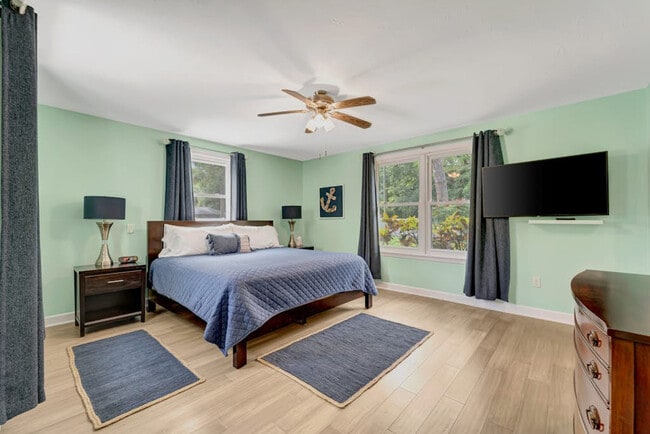 Photo - 1418 29th St W Unidad SI ID1591398P