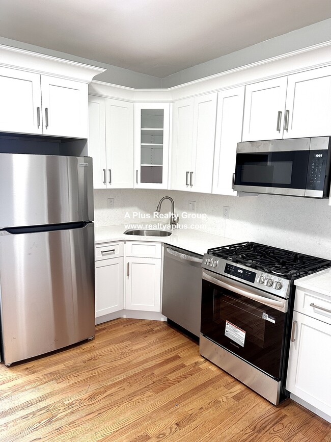Photo - 10 Buckley Ave Unit 3