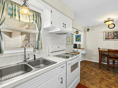 Photo - 805 Verdale Dr