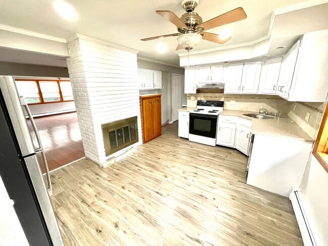 9 Arcadia Ln