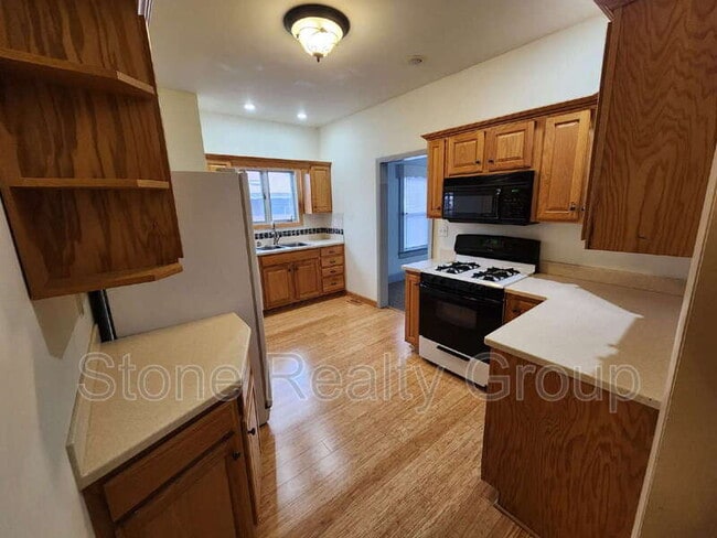 Photo - 235 S 24th St