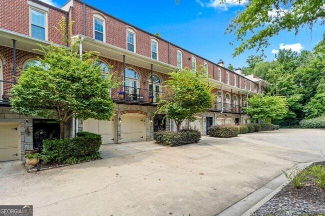 Building Photo - 5512 Glenridge Dr