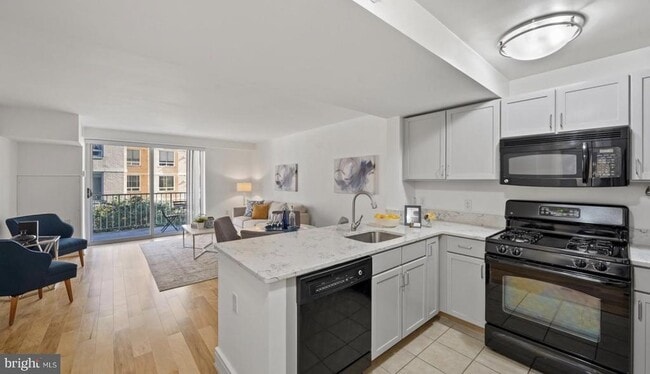 Building Photo - 800 4th St SW Unit N120 Rental