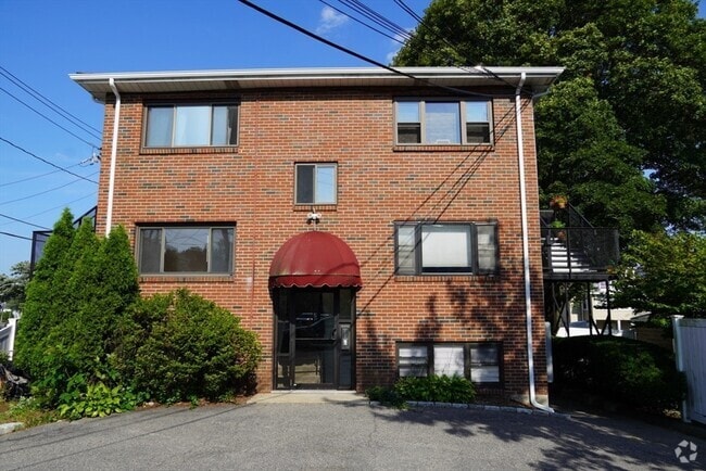 Building Photo - 2 Winthrop St Unit 3 Rental