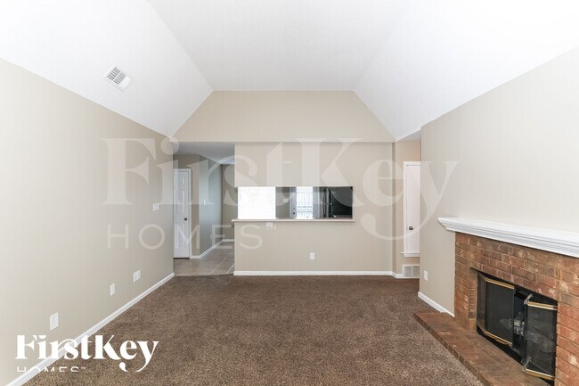 Photo - 8491 Highland Glen Cir N