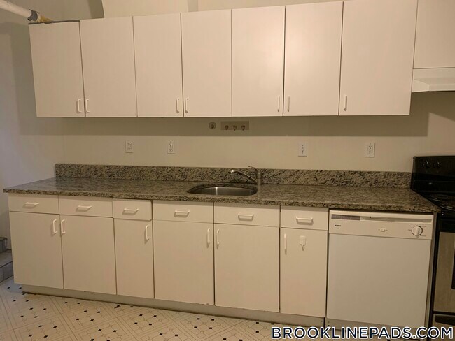 Photo - 208 Winthrop Rd Unidad A