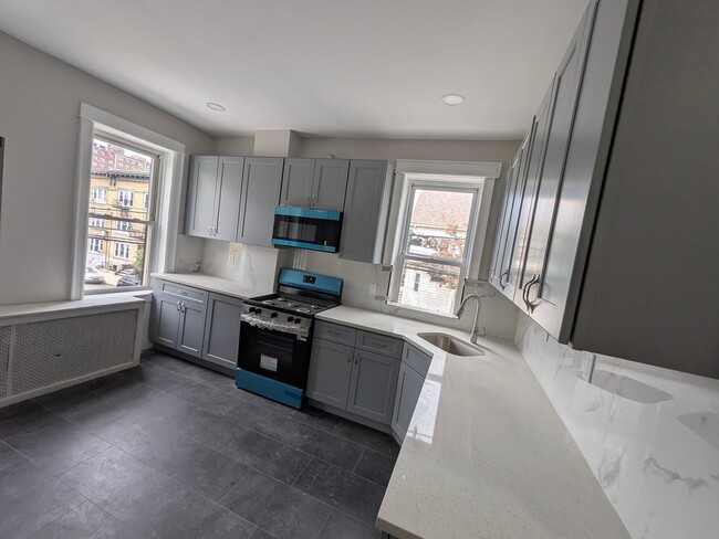 Photo - 295 Avenue B Unit 2