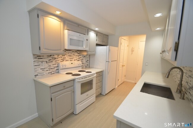 Photo - 125 Warner Hill Rd Unit 27