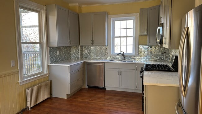 Photo - 381 Centre St Unit 2