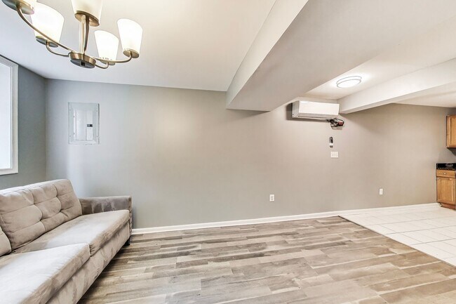 Photo - Van Buren St NW Unidad 2- Basement