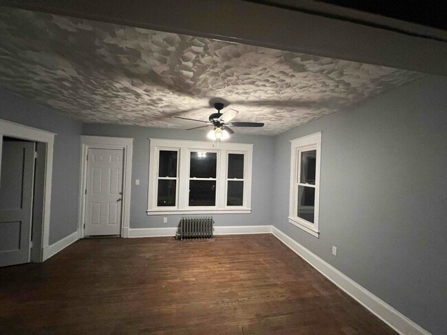 180 Oak Grove Ave Unit 1
